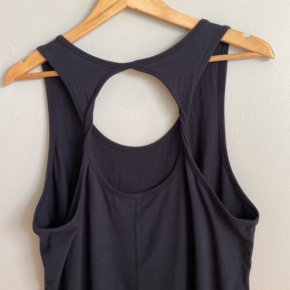 Zyia Woman’s Size XXL Twist Back Tank Black - Picture 6 of 8